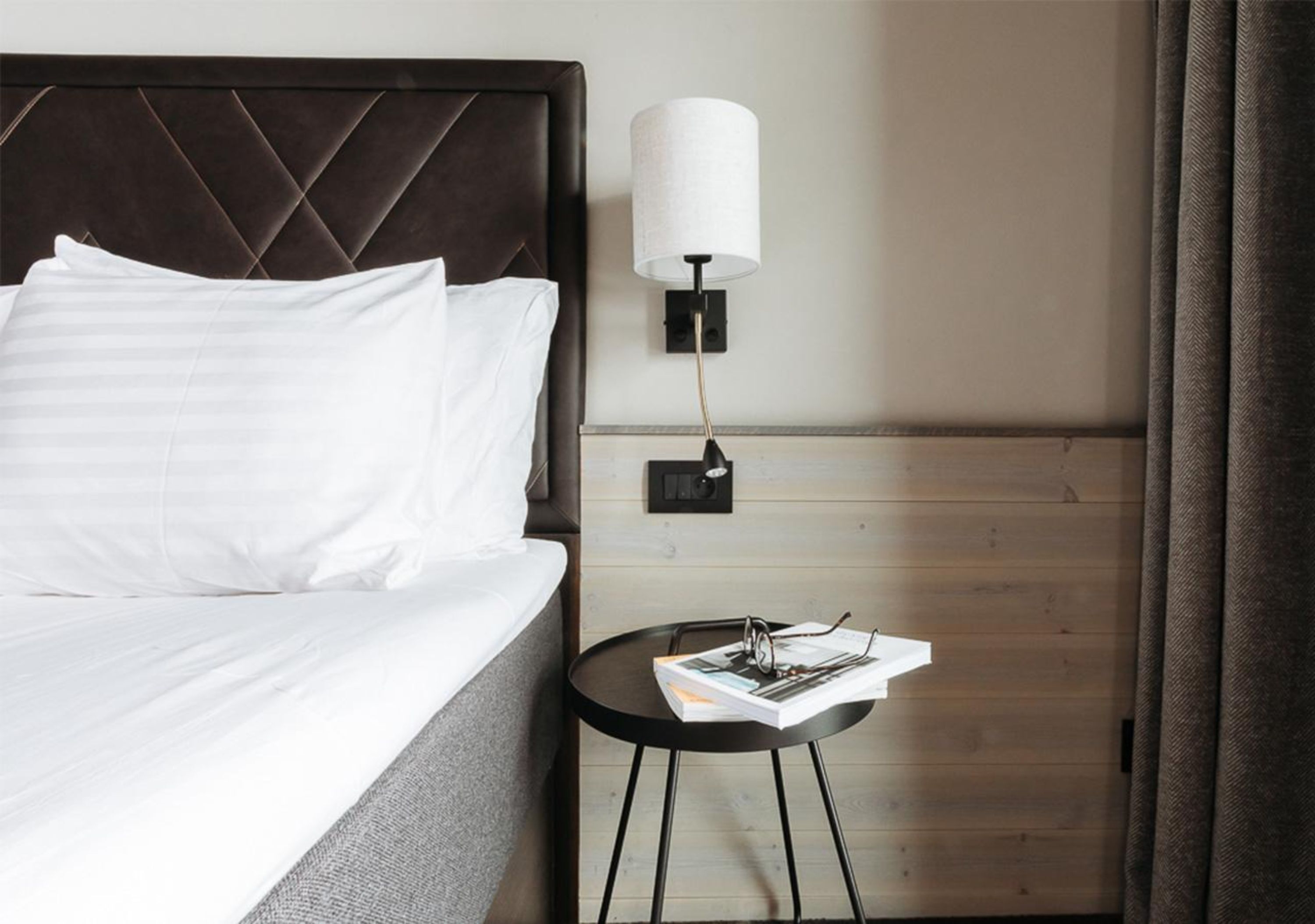 standard double or twin room, balcony, mountain view | cots/infant beds, free wifi, bed sheets, wheelchair access