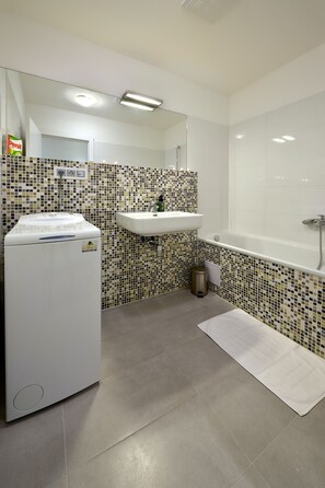 Studio Apartment Dunajska 48 | Salle de bain