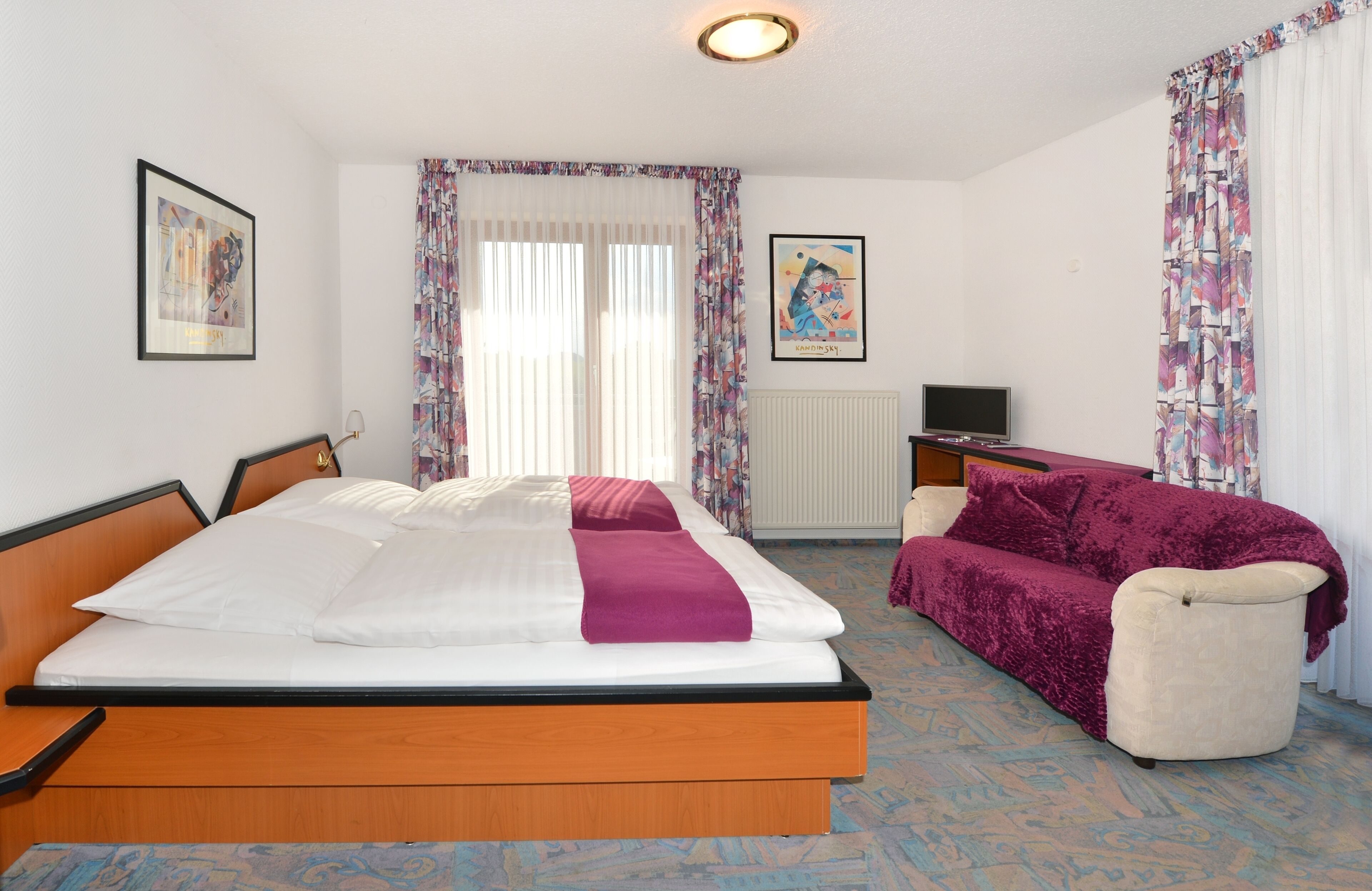 1 bedroom, premium bedding, bed sheets