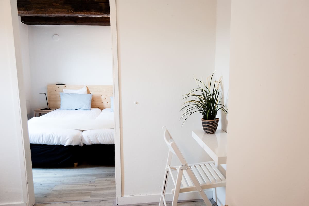 Desk, cots/infant beds, free WiFi, bed sheets