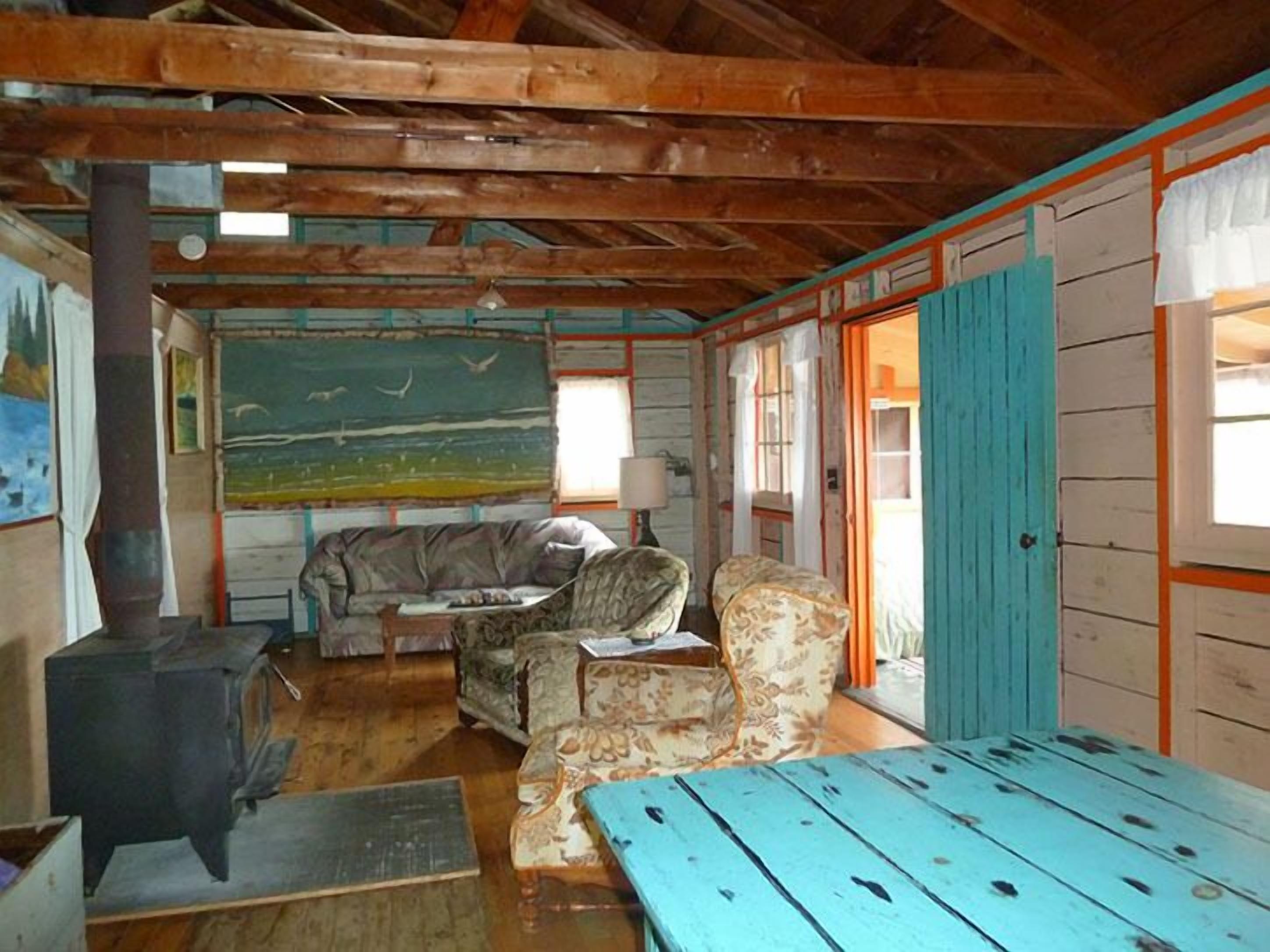 Traditional Cottage, 2 Bedrooms, Kitchen, Bay View (Waterfront Cottage 7) | Living area
