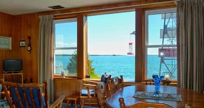 Bruce Bay Cottages & Lighthouse