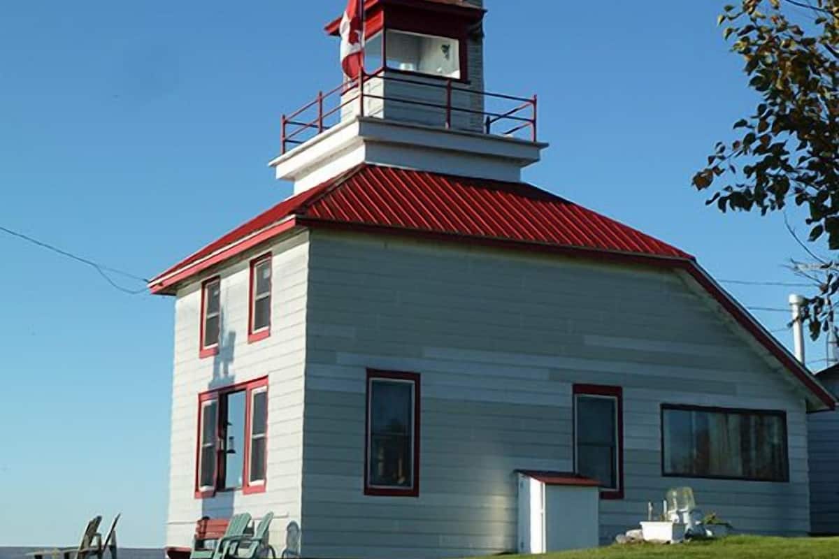 シグネチャー コンドミニアム 3 ベッドルーム キッチン ベイビュー (McKay Island Lighthouse) | バルコニー