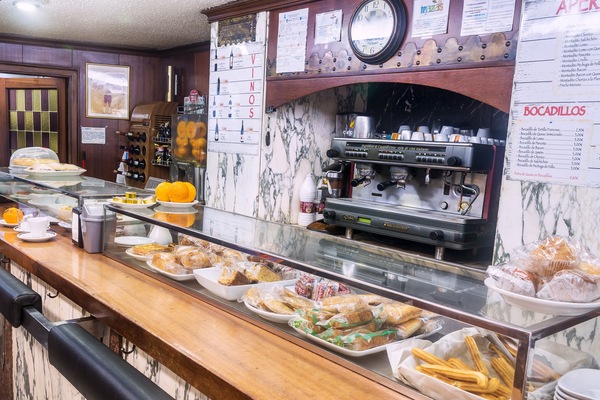 Bar (en el alojamiento)