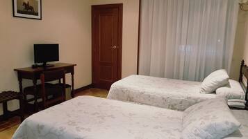 In-room safe, desk, blackout drapes, free WiFi