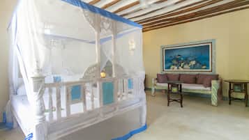 Apartamento superluxo, 2 quartos, vista para o oceano, de frente para a praia | 1 quarto, roupas de cama de algodão egípcio, roupas de cama premium