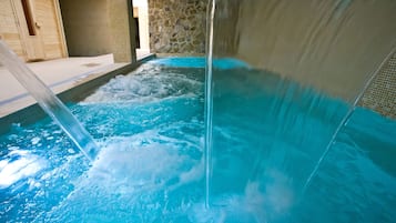 Bastu, Ängbastu, turkiskt bad/hamam, kroppsbehandlingar och hydroterapi