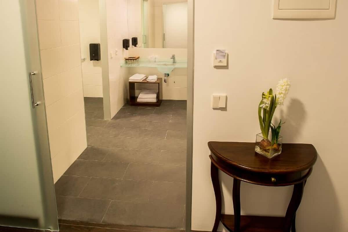 junior suite | minibar, in-room safe, desk, free cots/infant beds