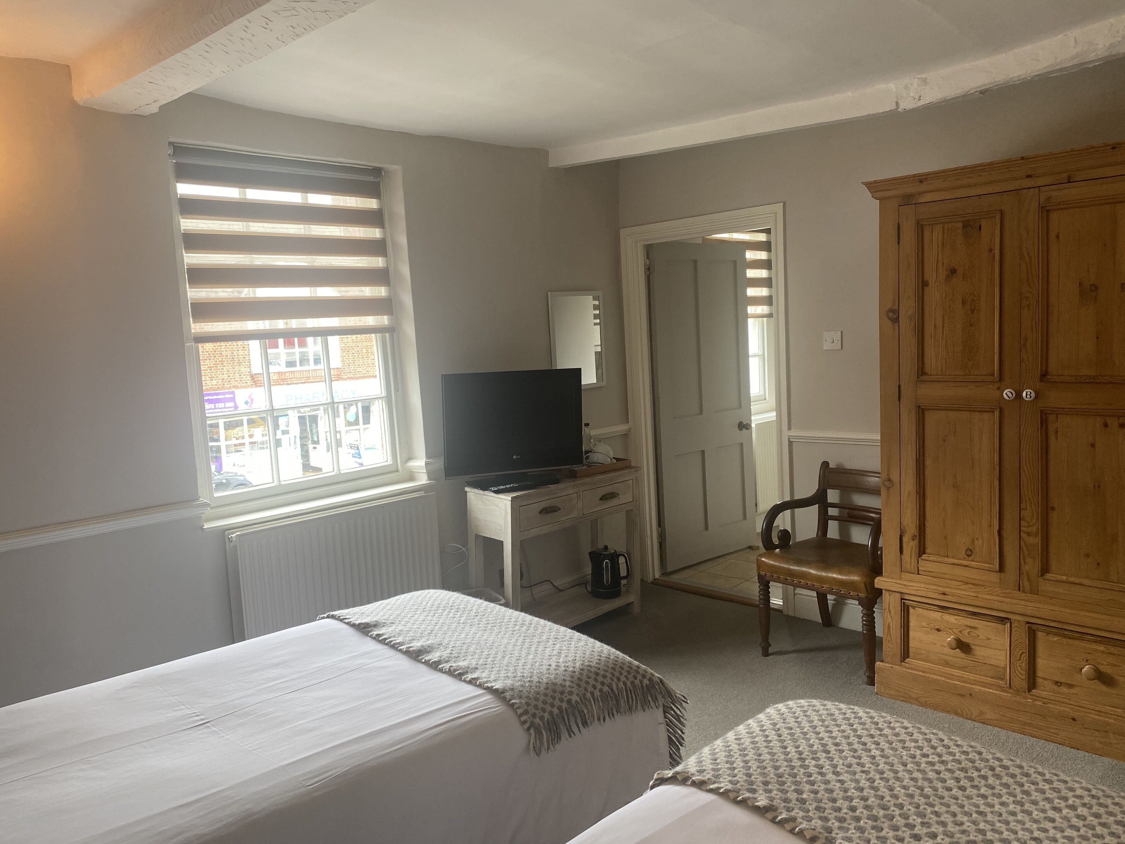 standard double or twin room, ensuite (room 3)
