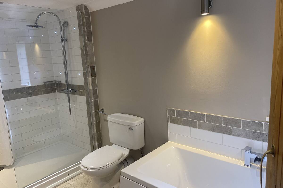 Chambre Double Supérieure, salle de bains attenante (Room 5) | Salle de bain
