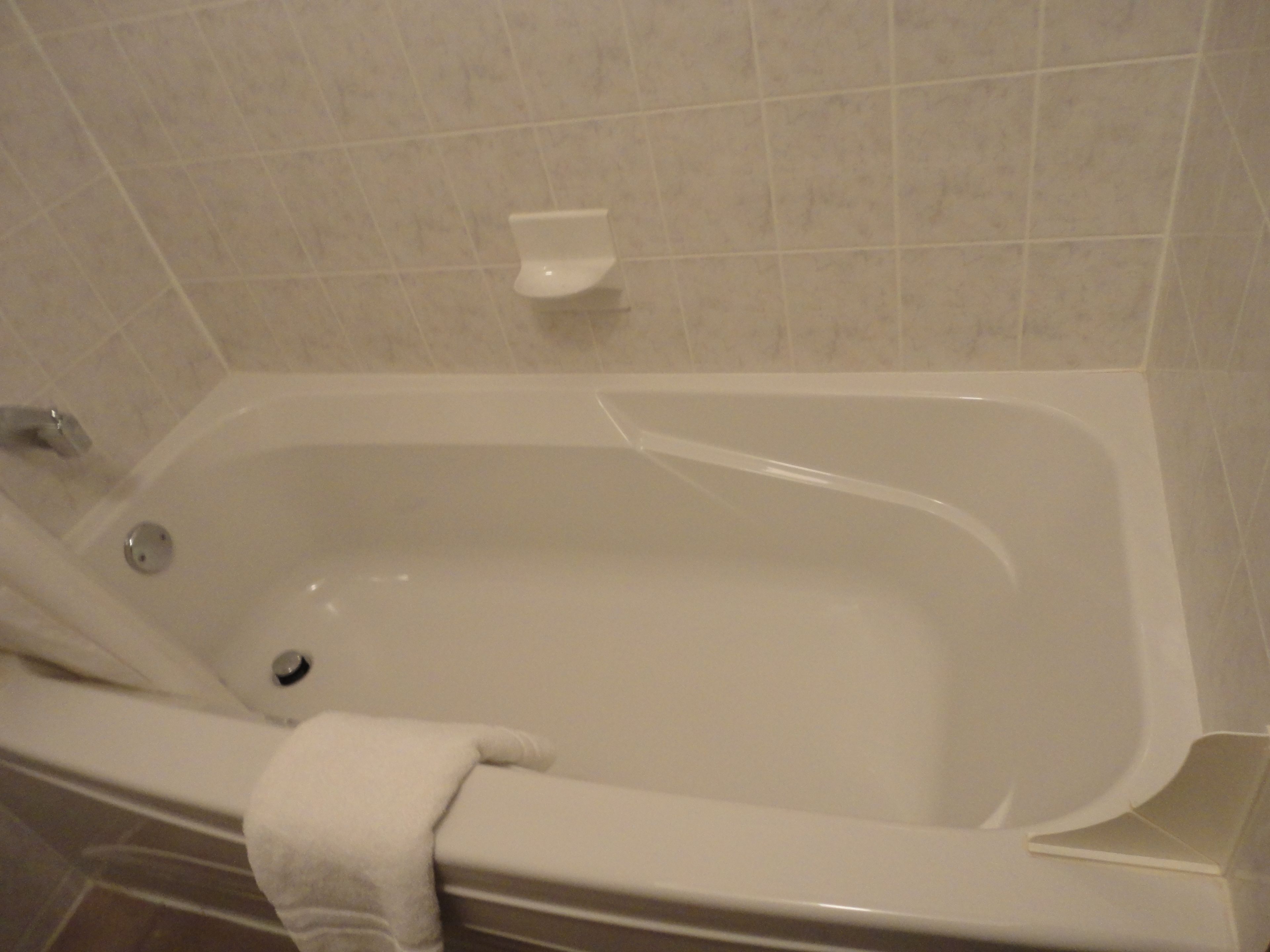 deep-soaking bathtub