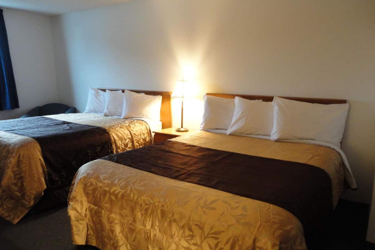 desk, blackout curtains, free cots/infant beds, free wifi