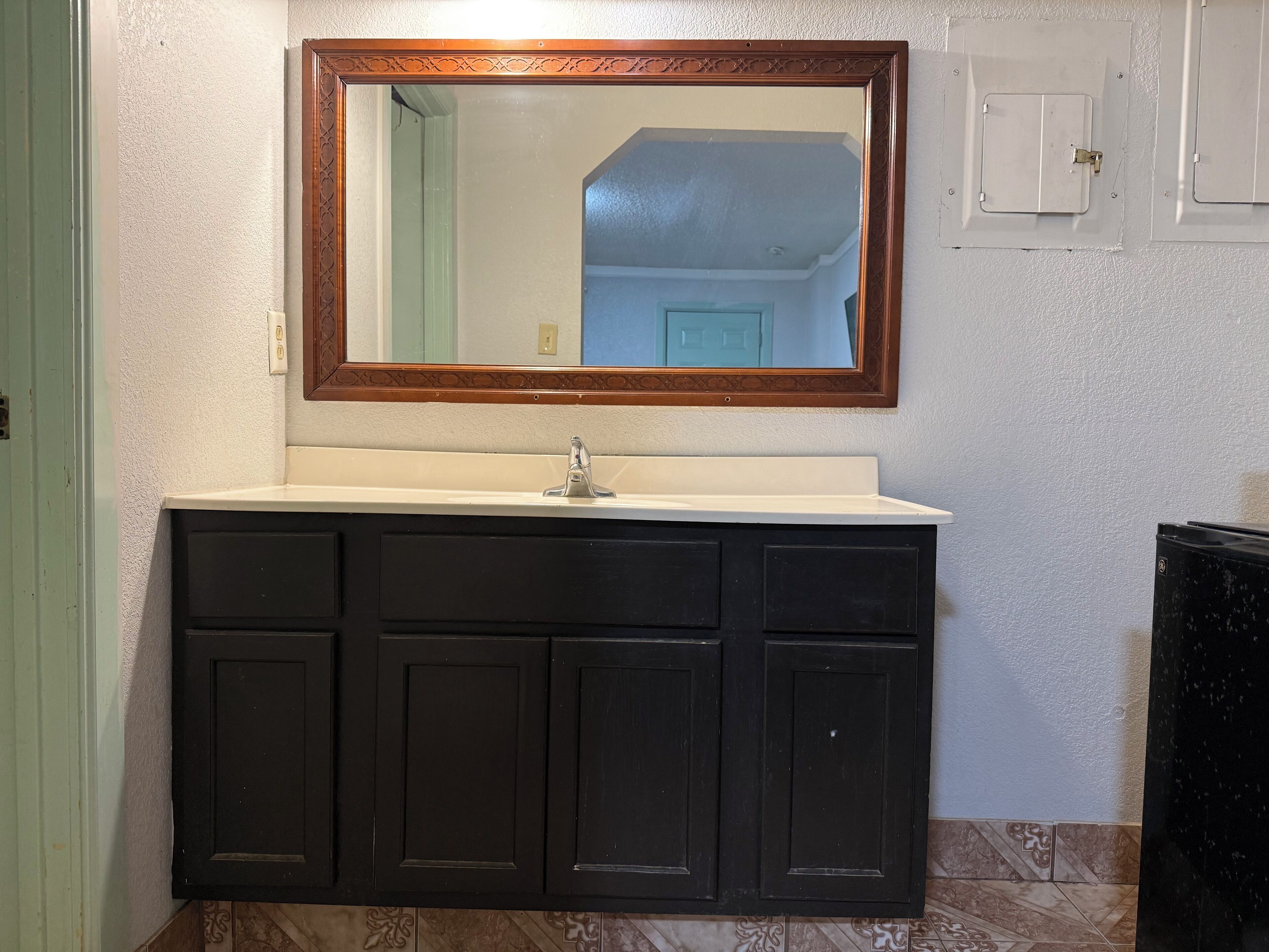 Standard Room, 2 Double Beds | Bathroom sink