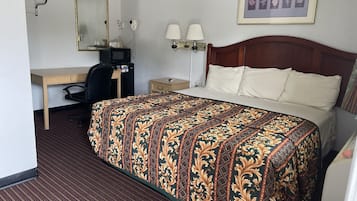 Standard Room, 1 King Bed