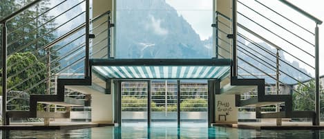 Couples treatment rooms, sauna, hot tub, steam room, Turkish bath