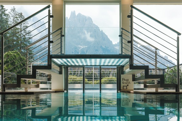 Couples treatment rooms, sauna, hot tub, steam room, Turkish bath