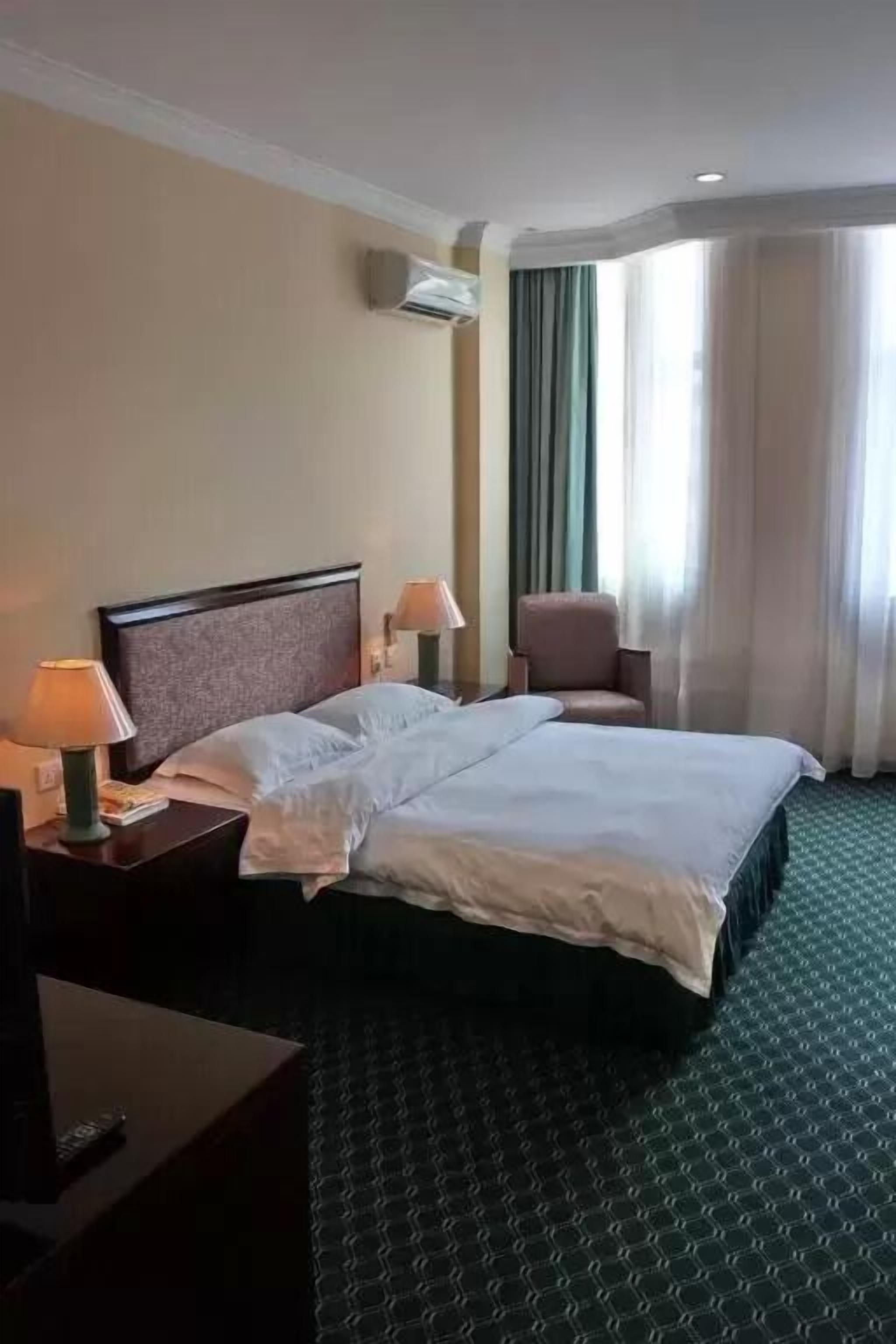 1 bedroom, in-room safe, iron/ironing board, free wifi