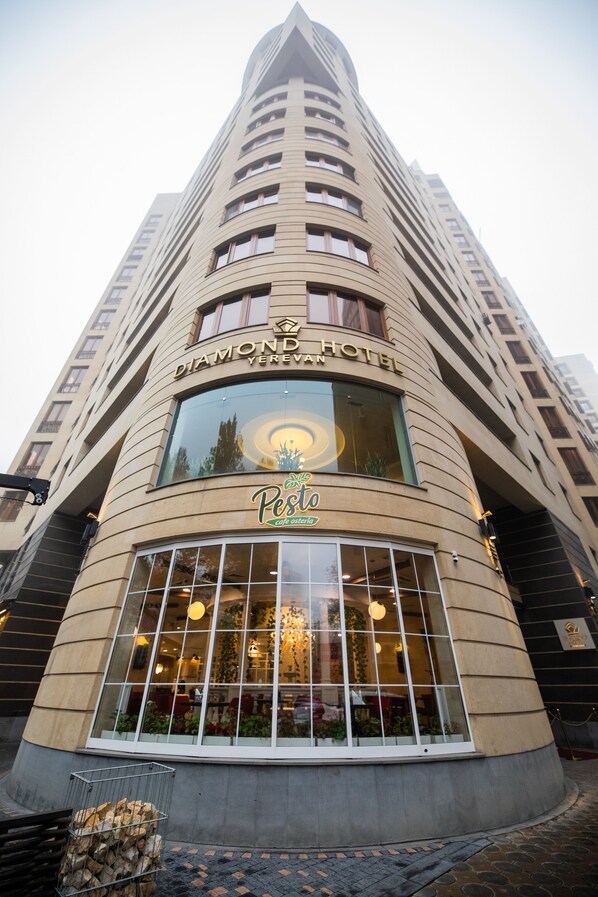 Front of property - Diamond House Hotel (Yerevan)