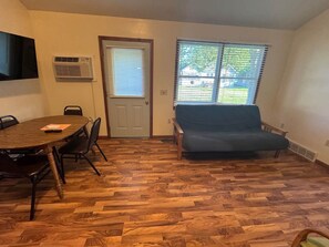 Cottage | Living area