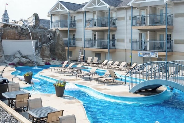 3 Außenpools, Cabañas (gegen Gebühr), Sonnenschirme