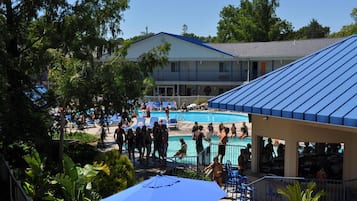 3 outdoor pools, open 9:00 AM to 9:00 PM, pool cabanas (surcharge)