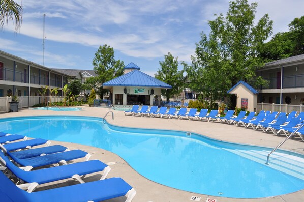 3 outdoor pools, open 9:00 AM to 9:00 PM, pool cabanas (surcharge)