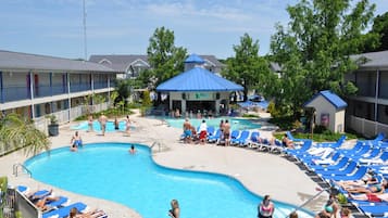 3 outdoor pools, open 9:00 AM to 9:00 PM, pool cabanas (surcharge)