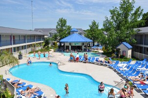 3 outdoor pools, open 9:00 AM to 9:00 PM, cabanas (surcharge)