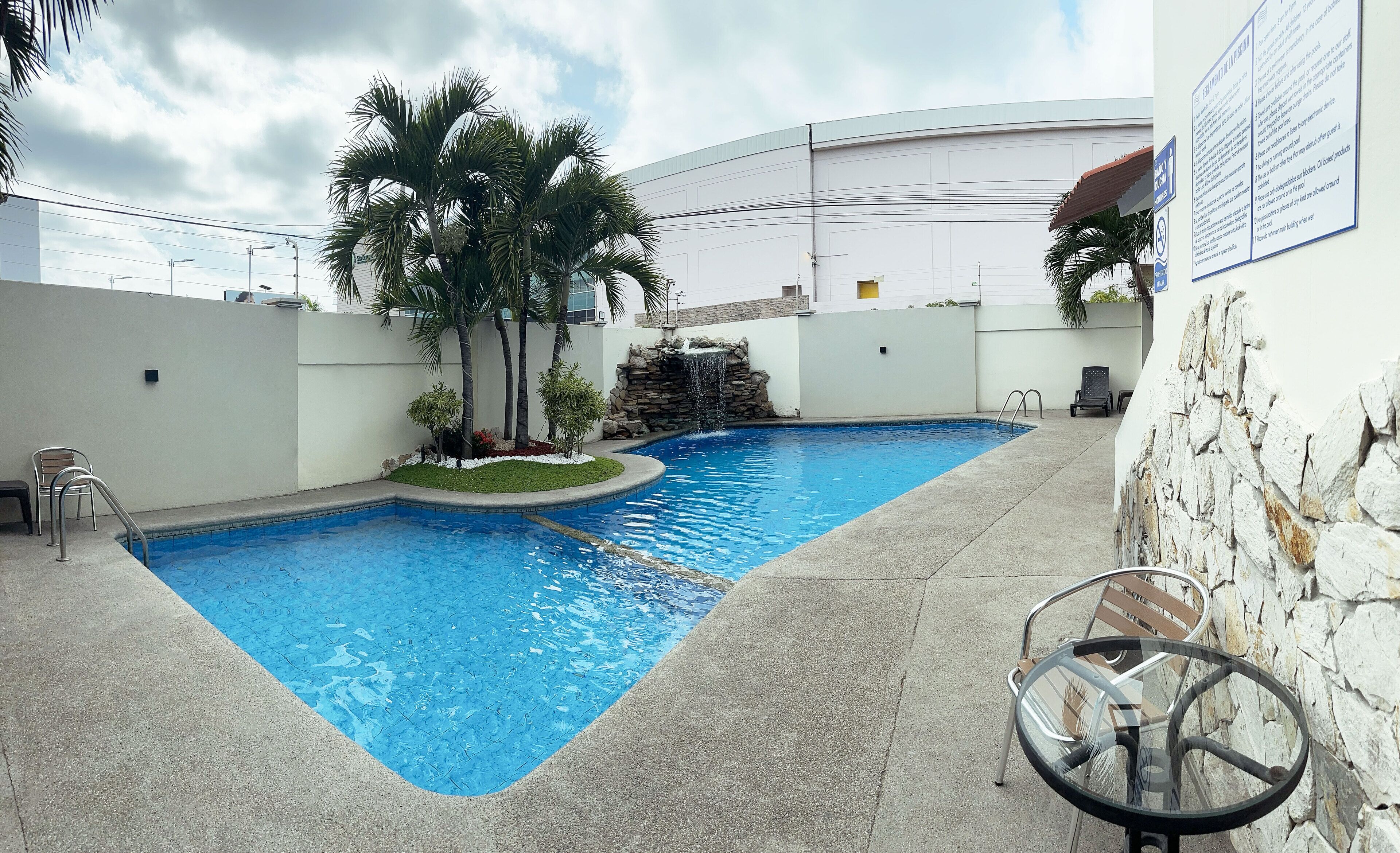 Pool
