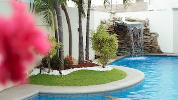 Outdoor pool, pool umbrellas