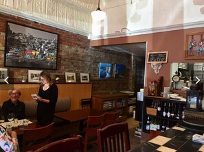 Italian cuisine - Wellington Street Inn (Stratford)