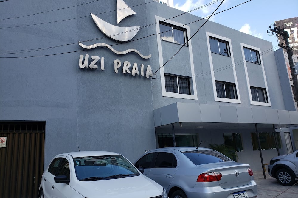 Hotel Uzi Praia