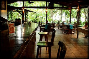 Bar (en la propiedad)