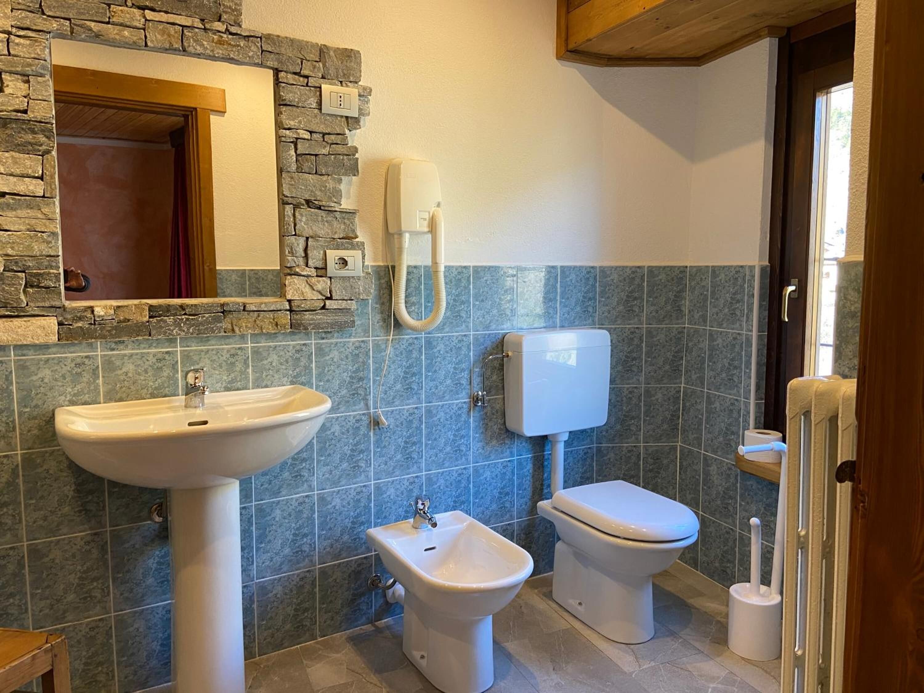 shower, free toiletries, hair dryer, bathrobes