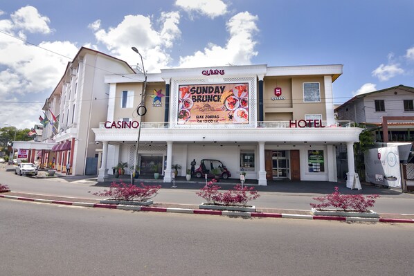 Fachada da propriedade