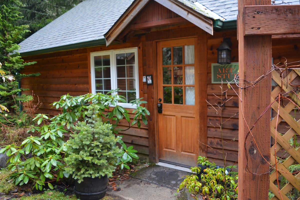 Cabin phong cách cổ điển (Art Studio) | 1 phòng ngủ, bộ đồ giường cao cấp
