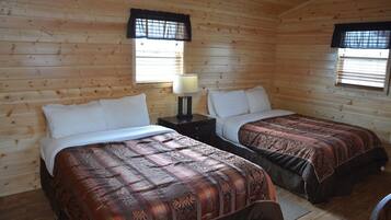 Comfort-Ferienhütte, 2 Queen-Betten, Kochnische | Hochwertige Bettwaren, Schreibtisch, Bügeleisen/Bügelbrett