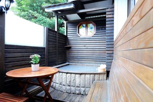 極品標準客房 (半露天泡湯溫泉池) | 浸缸