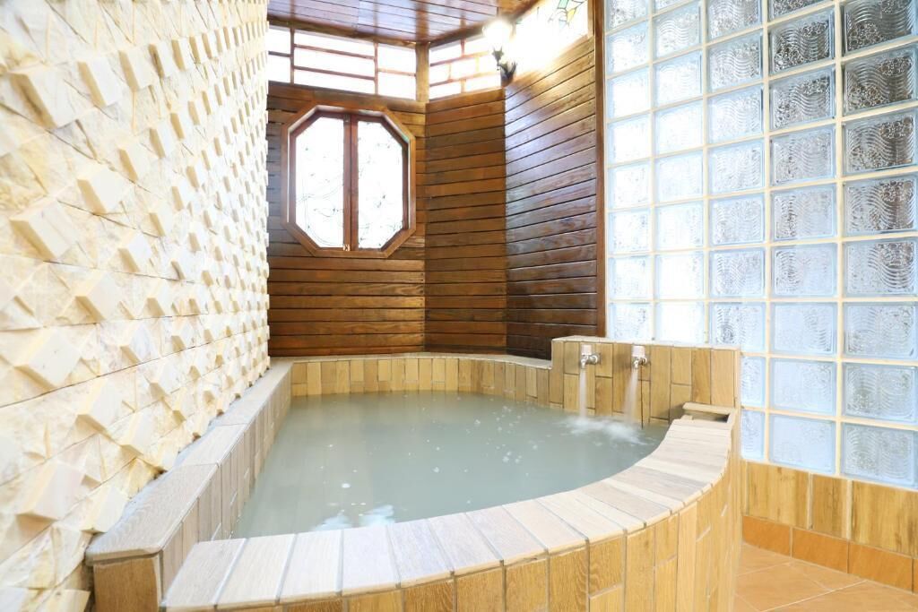 Photo - Phoenix Pavilion Hot Spring Hotel