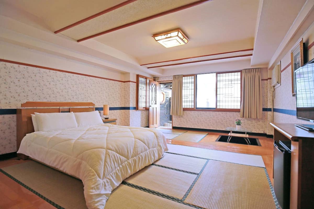 Individuell inredning, mörkläggningsgardiner och gratis wi-fi