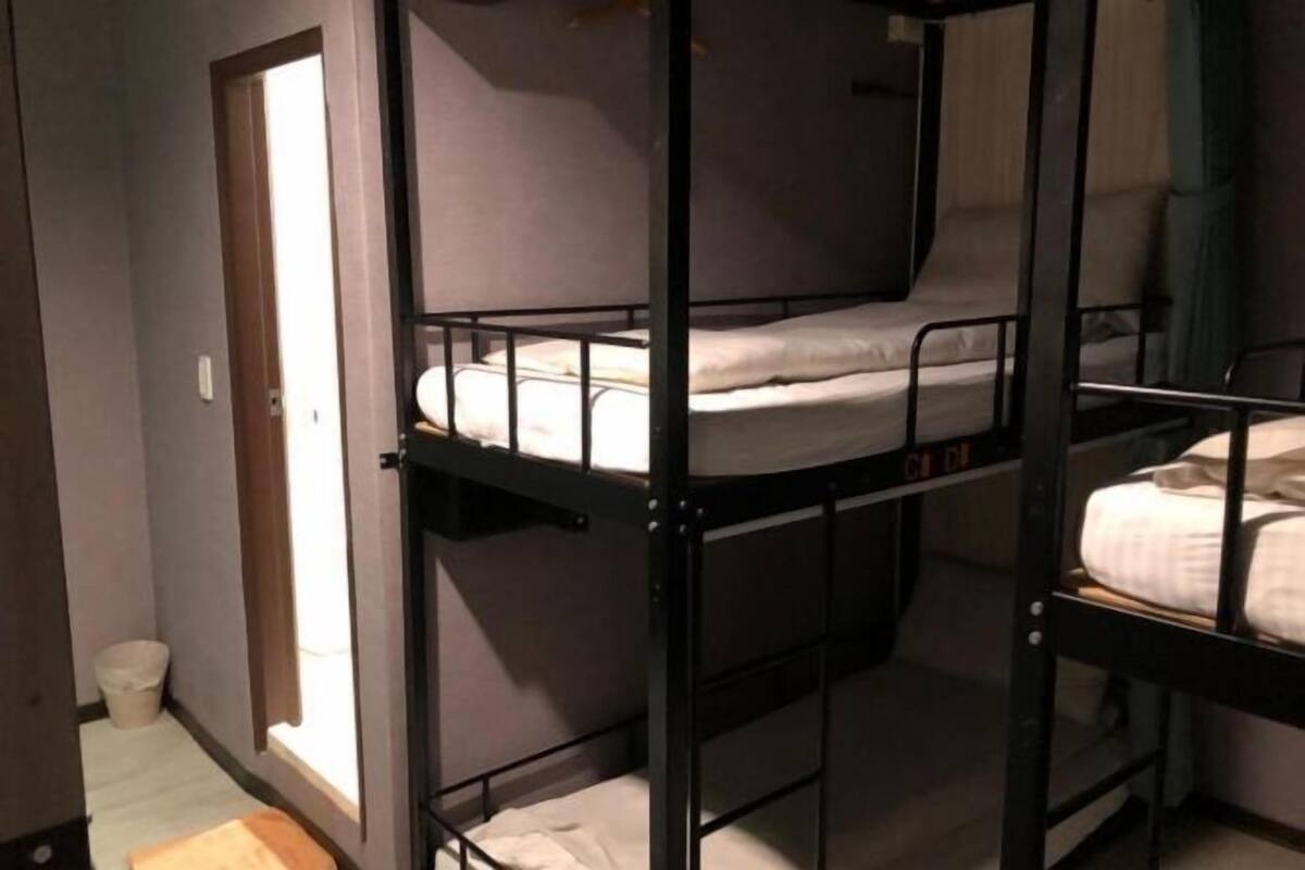 Caja de seguridad en la habitación, insonorización y wifi gratis