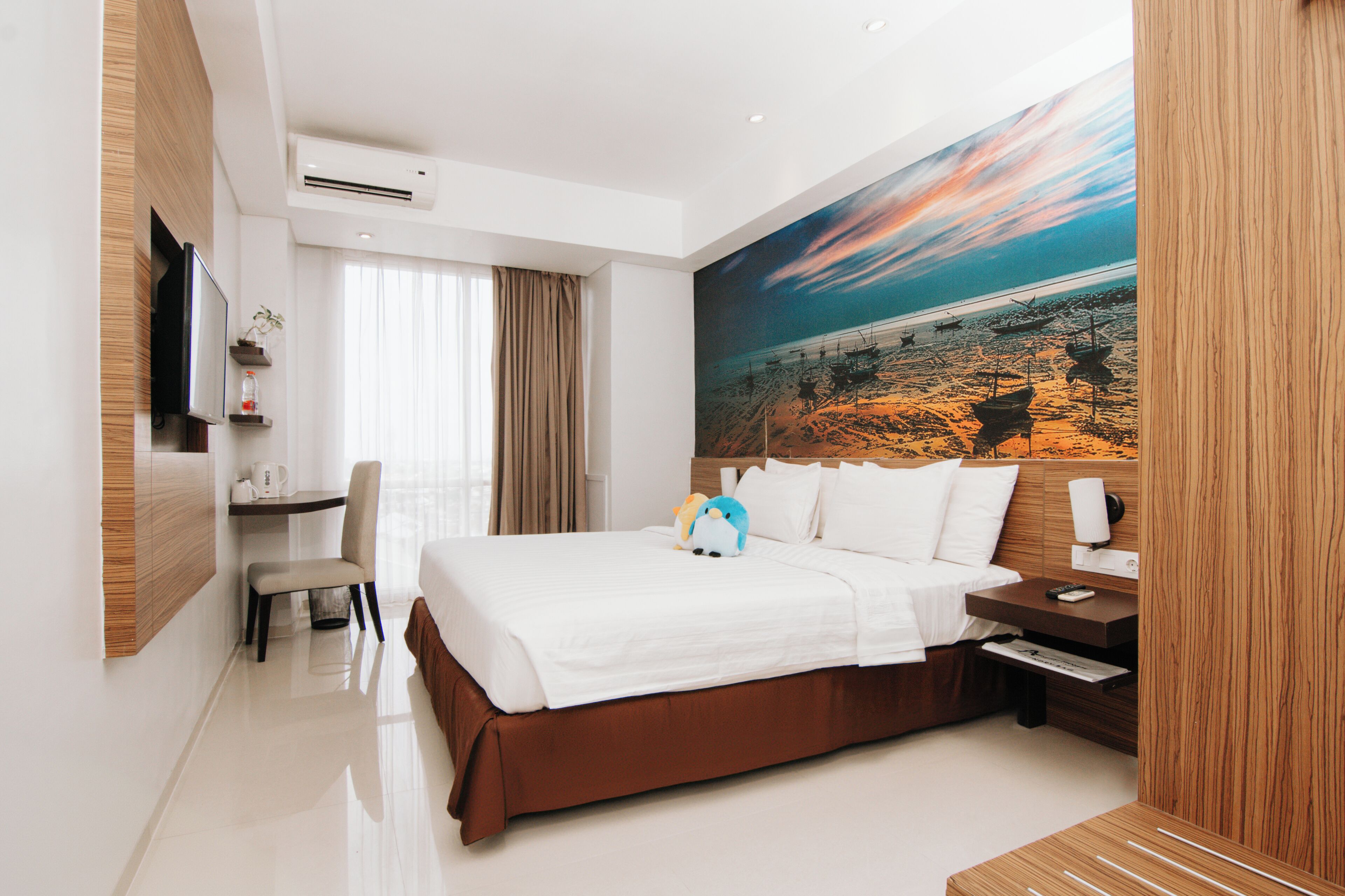 Caja de seguridad en la habitación, escritorio y wifi gratis 