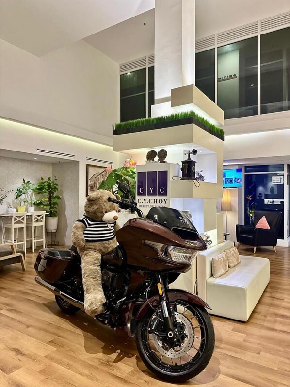 Interior - T+ Hotel Macallum (George Town)