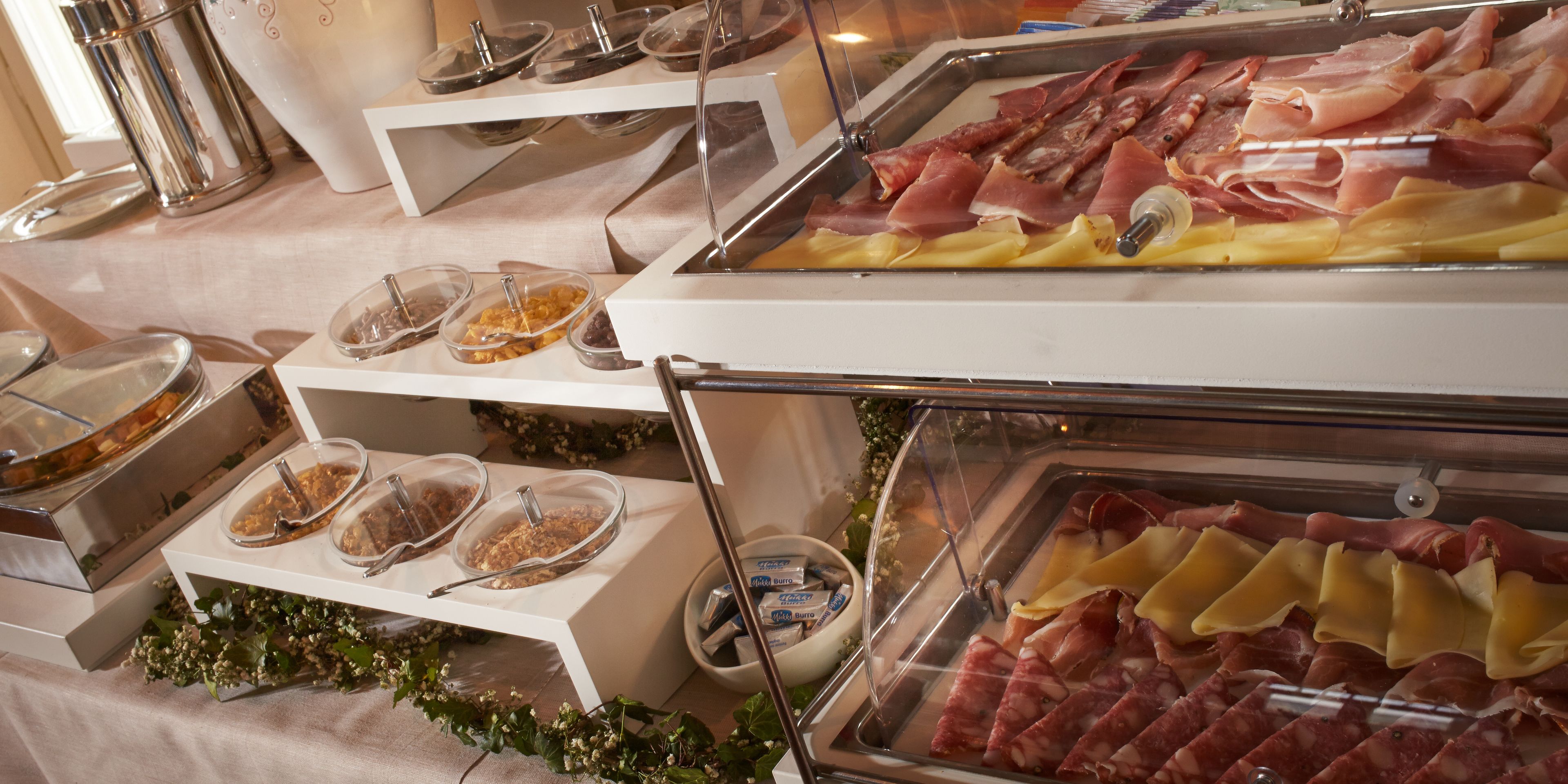 daily buffet breakfast (eur 10 per person)