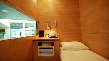 Kamar Single | Meja kerja, Wi-Fi gratis, dan seprai linen