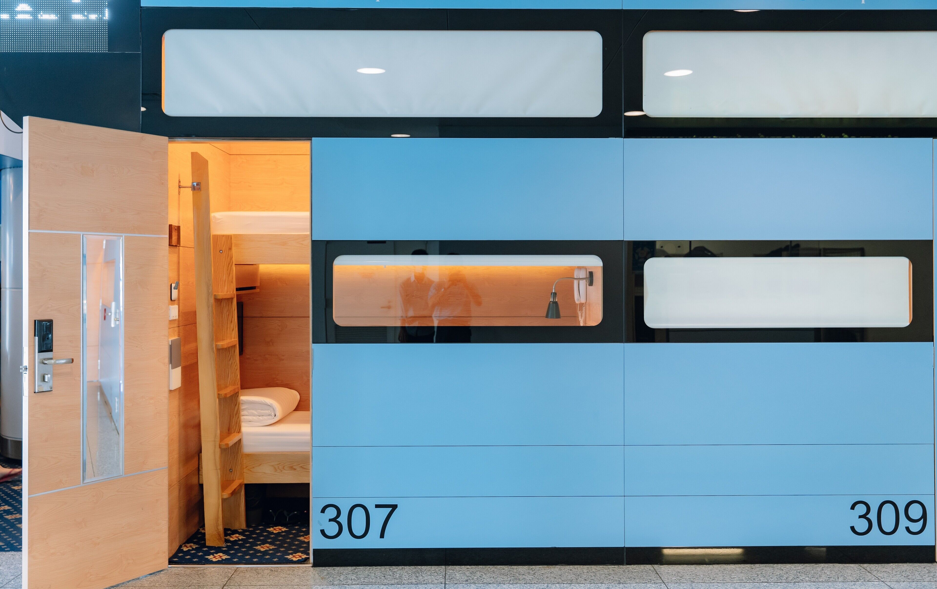 Phòng 2 giường đơn cơ bản | Bộ đồ giường kháng dị ứng, minibar với thức uống miễn phí, bàn 