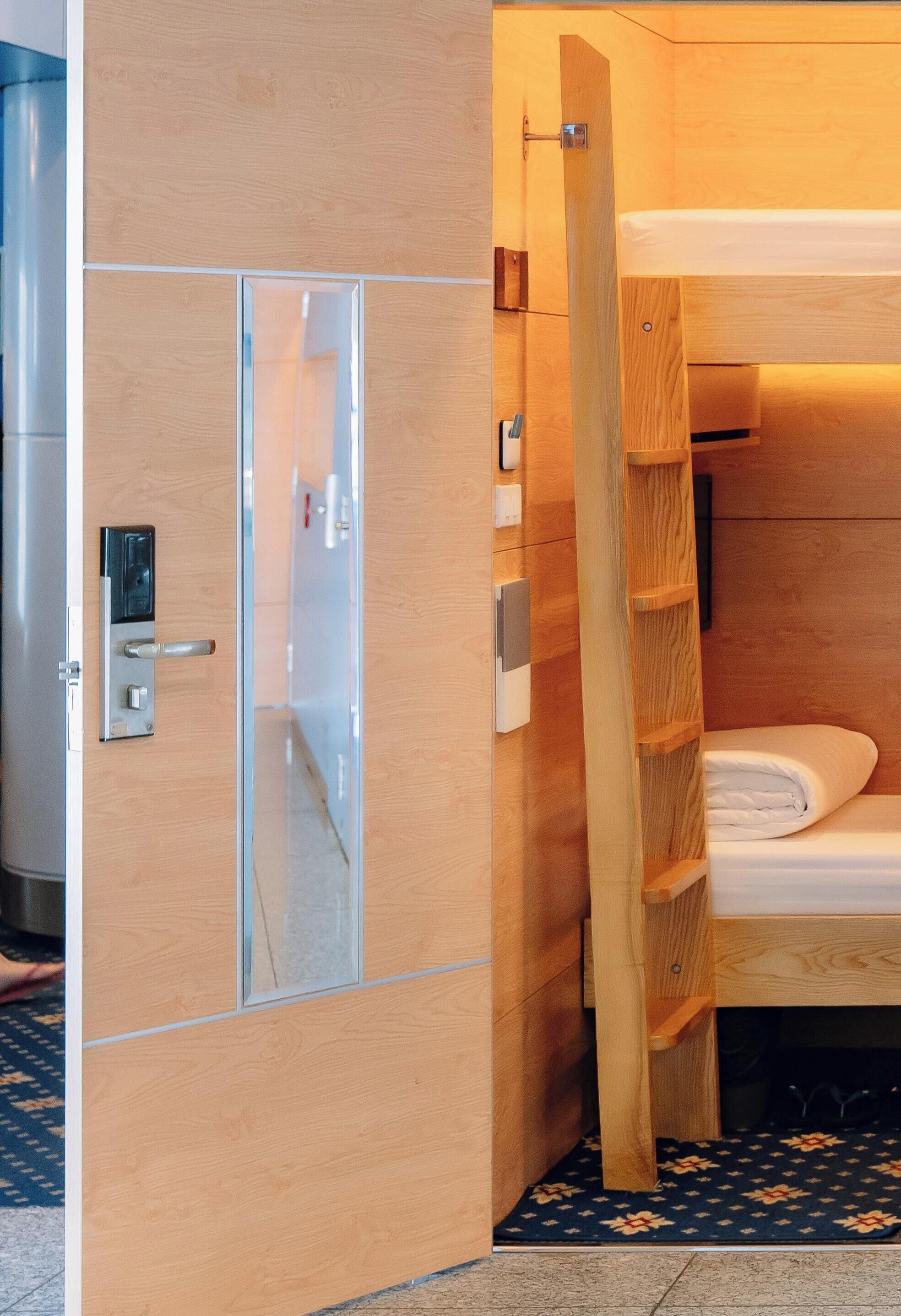Basic Twin Room | Hypo-allergenic bedding, free minibar, desk, laptop workspace