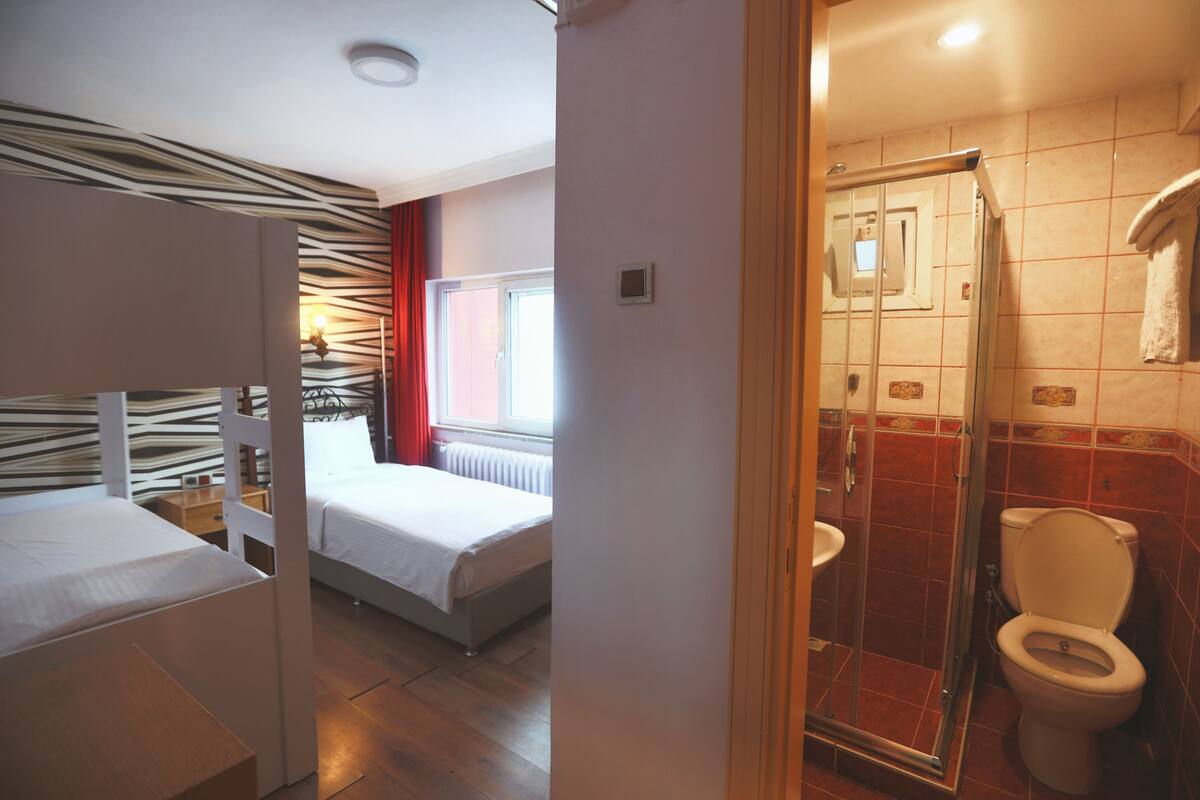City Shared Dormitory, Multiple Beds | Premium bedding, free WiFi