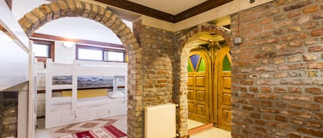 Deluxe Shared Dormitory, Multiple Beds, Shared Bathroom