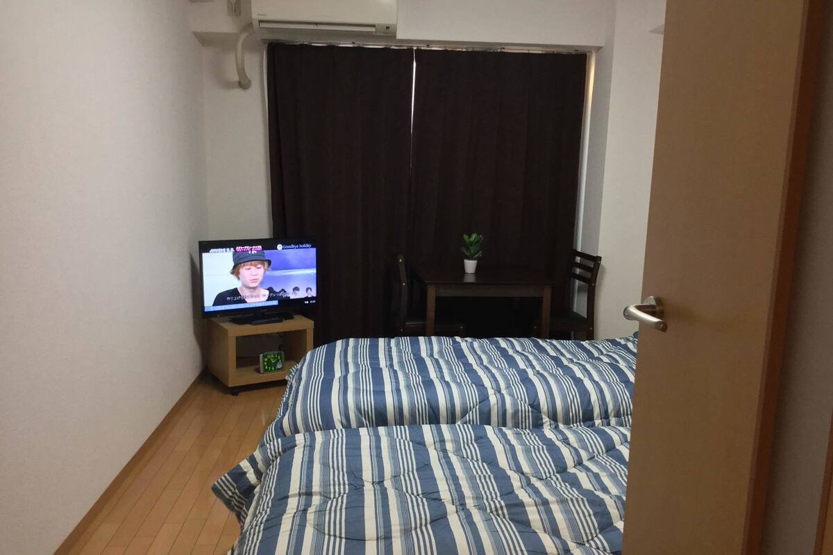 Twin Room, Non Smoking | Premium bedding, desk, free cribs/infant beds, free WiFi